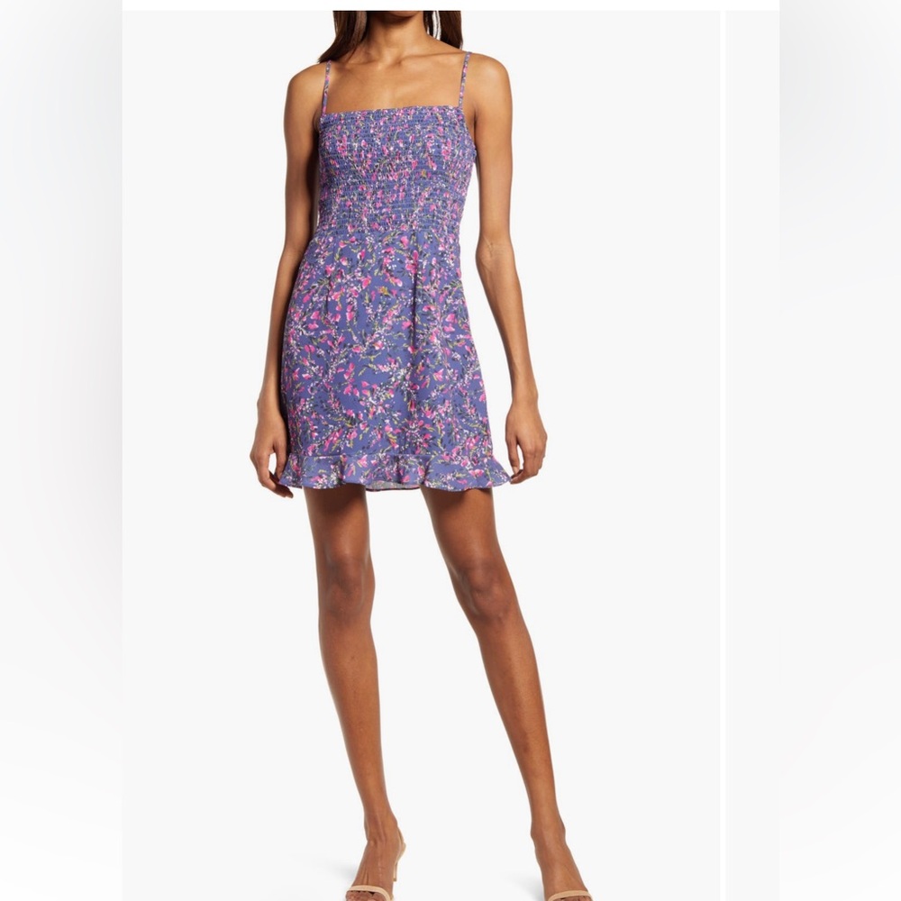 French
Connection
Ekeze Smocked Crepe Fit
& Flare Dress